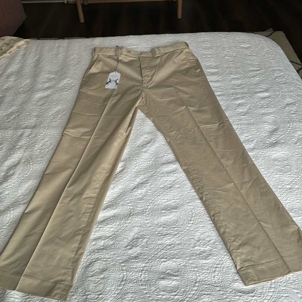 Men's pants, Peter Christian BRAND. size 36/32, new with tag. in beige color.
